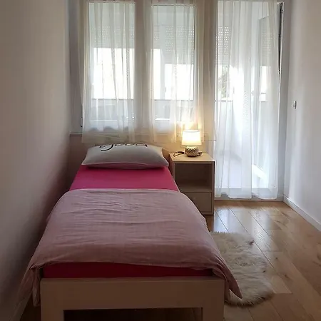 Domalu Old Town Apartment Zadar