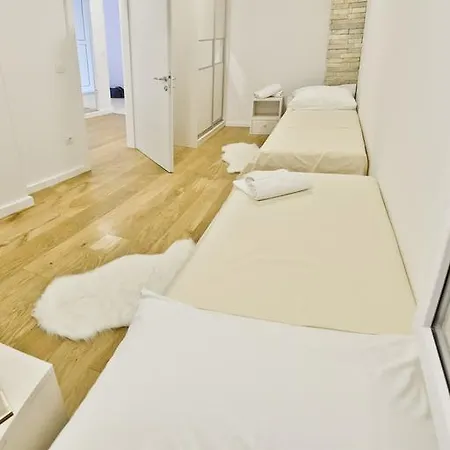 Apartman Domalu Old Town *