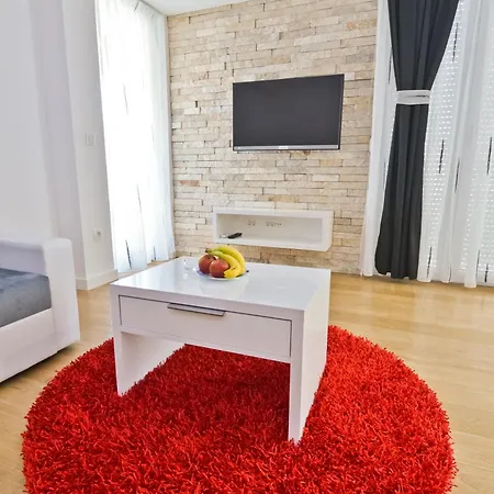 Domalu Old Town Apartman *